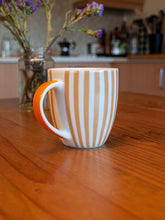 Load image into Gallery viewer, Cup - Puffousel (limited edition)